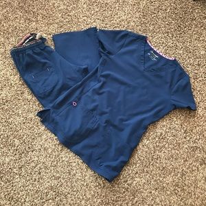 HeartSoul scrub set. Navy Blue.